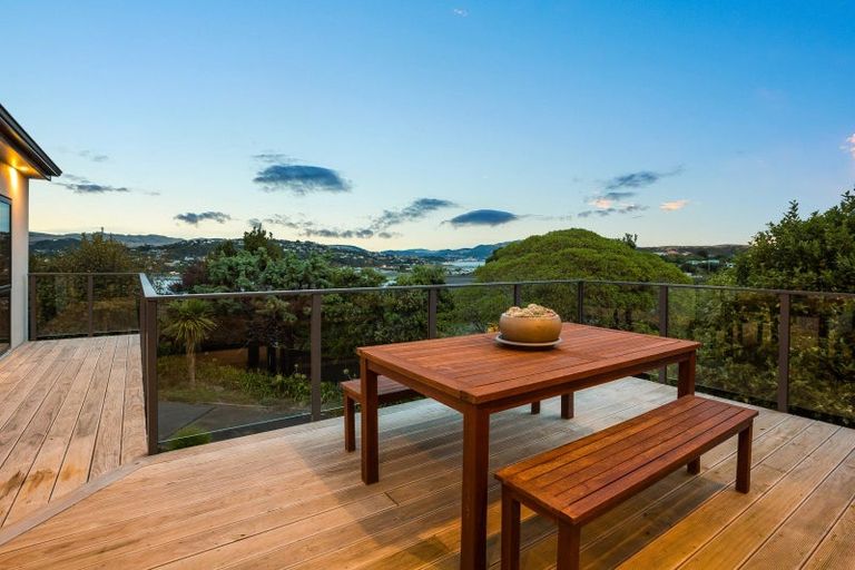 Photo of property in 9b Saint Ives Drive, Camborne, Porirua, 5026