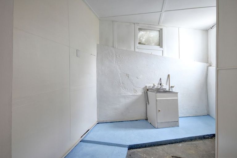 Photo of property in 50 Glen Road, Mornington, Dunedin, 9011