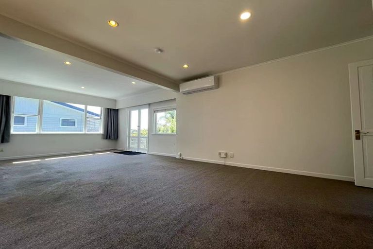 Photo of property in 1/13 Newhaven Terrace, Mairangi Bay, Auckland, 0630