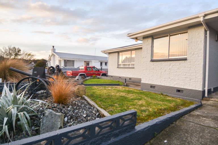 Photo of property in 5 Argyle Street, Kew, Invercargill, 9812