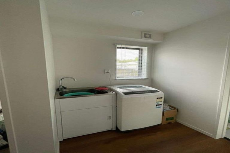 Photo of property in 52 Landon Avenue, Mangere East, Auckland, 2024