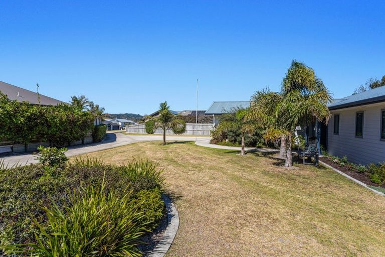 Photo of property in 41 Dawn Parade, Coastlands, Whakatane, 3120