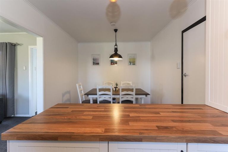 Photo of property in 21 Pandora Avenue, Sunnybrook, Rotorua, 3015