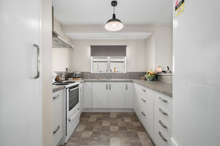 Photo of property in 2a Redmond Street, Judea, Tauranga, 3110