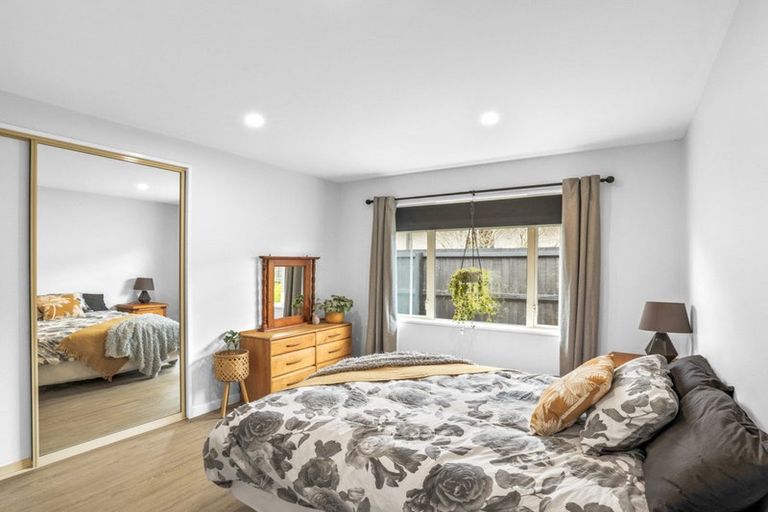 Photo of property in 17 Wisteria Place, Parklands, Christchurch, 8083