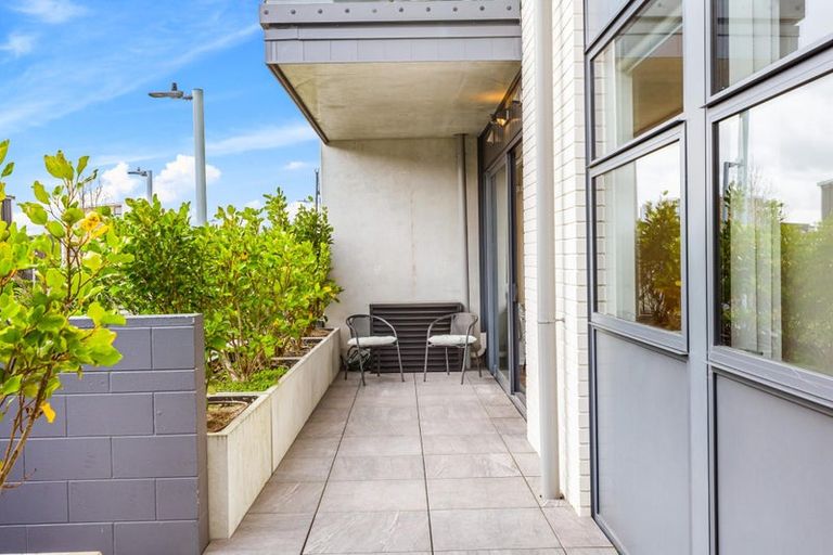 Photo of property in 5/2g Onekiritea Road, Hobsonville, Auckland, 0616