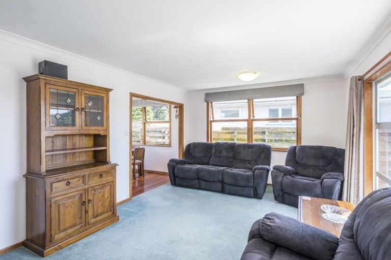 Photo of property in 38 Walton Road, Paraparaumu Beach, Paraparaumu, 5032