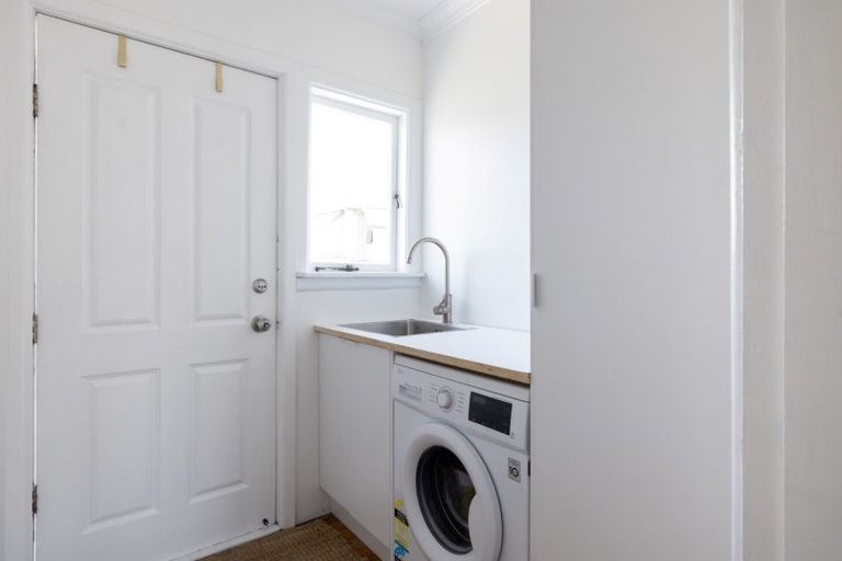 Photo of property in 4a Valley Road, Mount Maunganui, 3116