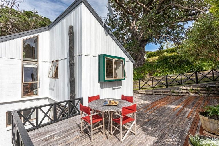 Photo of property in 1485 Wyuna Bay Road, Wyuna Bay, Coromandel, 3581