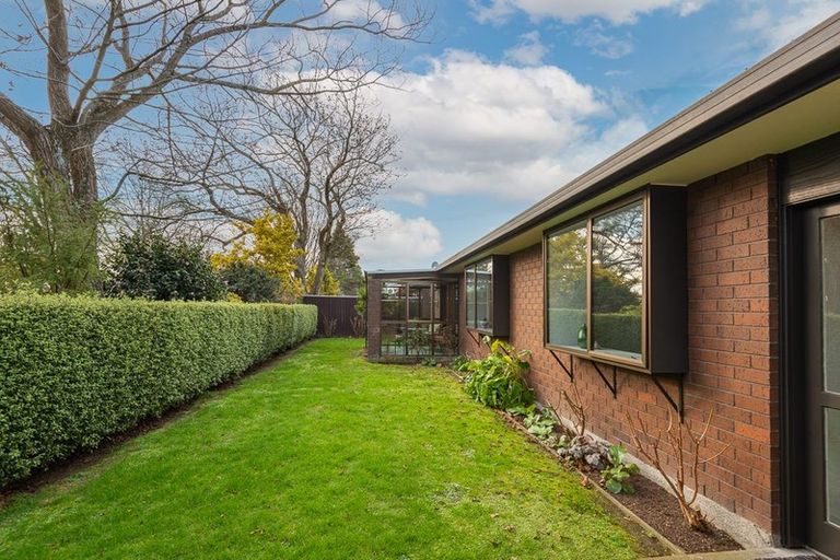 Photo of property in 3/13 Abberley Crescent, St Albans, Christchurch, 8014
