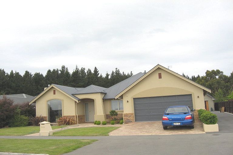 Photo of property in 562a Bower Avenue, Parklands, Christchurch, 8083