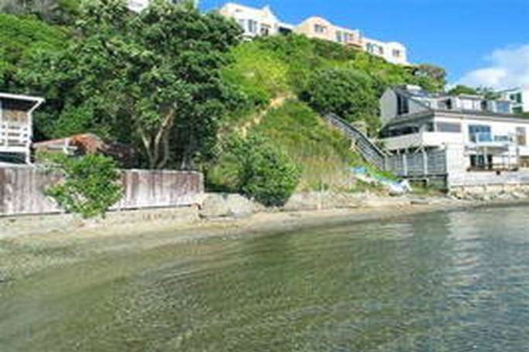 Photo of property in 158 Paremata Road, Paremata, Porirua, 5024