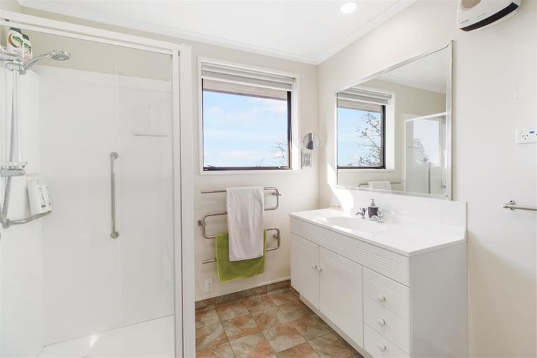 Photo of property in 6 Exeter Street, Waimate, 7924