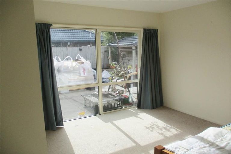 Photo of property in 27 Broadhaven Avenue, Parklands, Christchurch, 8083
