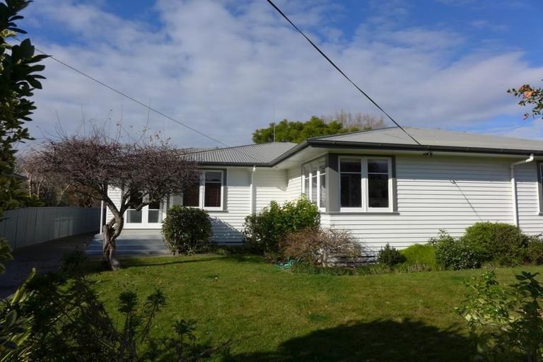 Photo of property in 34 Warwick Crescent, Taradale, Napier, 4112