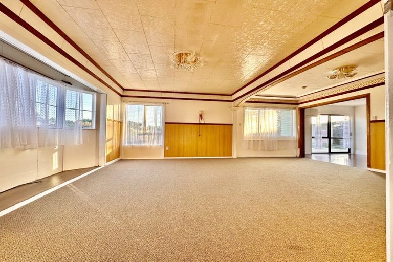 Photo of property in 13 Whitley Crescent, Otara, Auckland, 2023