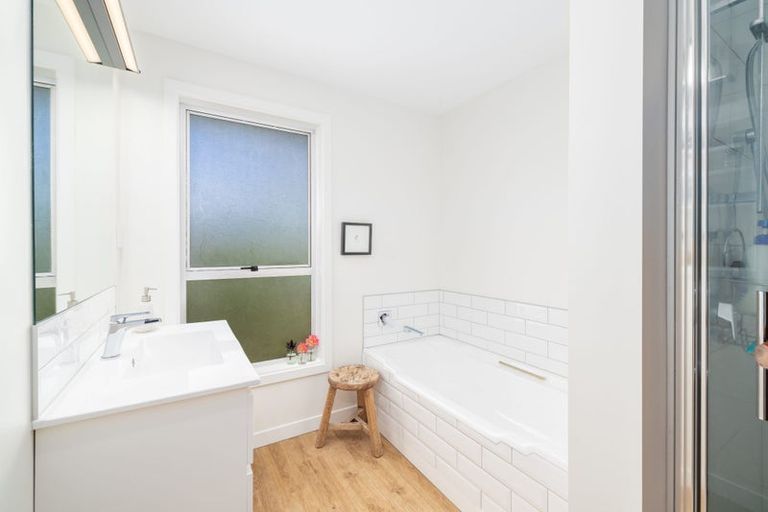 Photo of property in 14 Saint Winifreds Place, Bryndwr, Christchurch, 8052