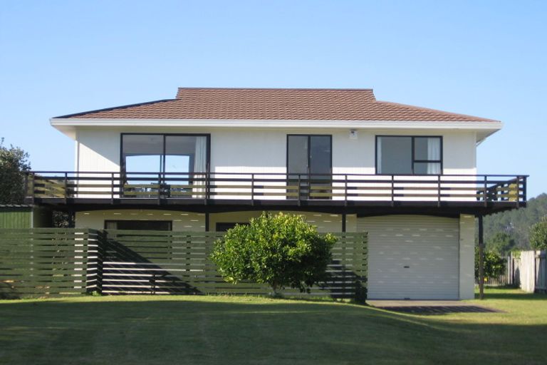 Photo of property in 67 Oyster Drive, Cooks Beach, Whitianga, 3591