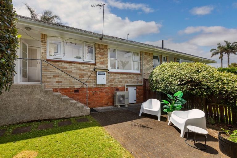 Photo of property in 2/123a Campbell Road, One Tree Hill, Auckland, 1061