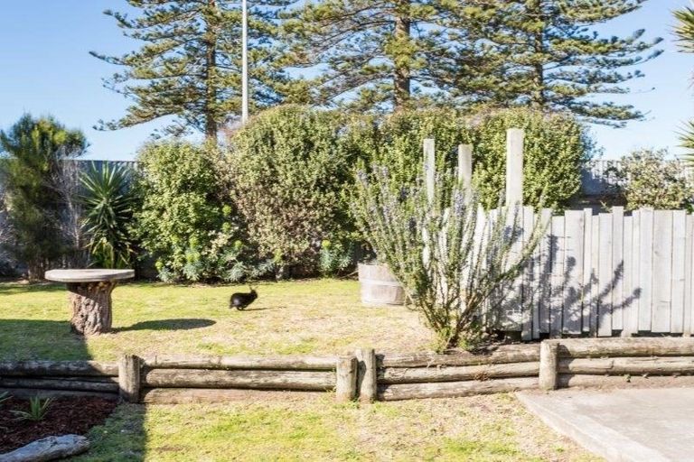 Photo of property in 8 Te Awa Avenue, Te Awa, Napier, 4110