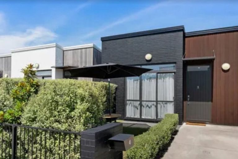 Photo of property in 4 Troop Road, Papakura, 2110