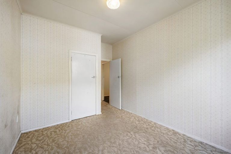 Photo of property in 37 Ironside Road, Johnsonville, Wellington, 6037