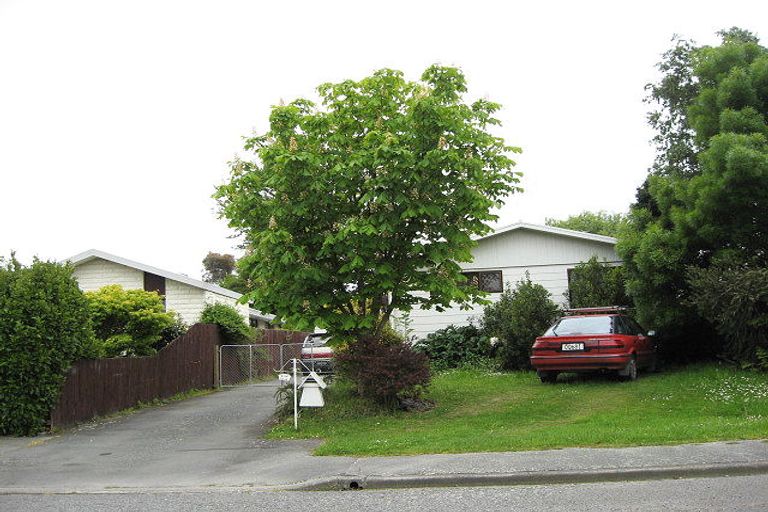 Photo of property in 77 Newnham Street, Rangiora, 7400