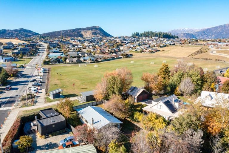 Photo of property in 117 Totara Terrace, Wanaka, 9305