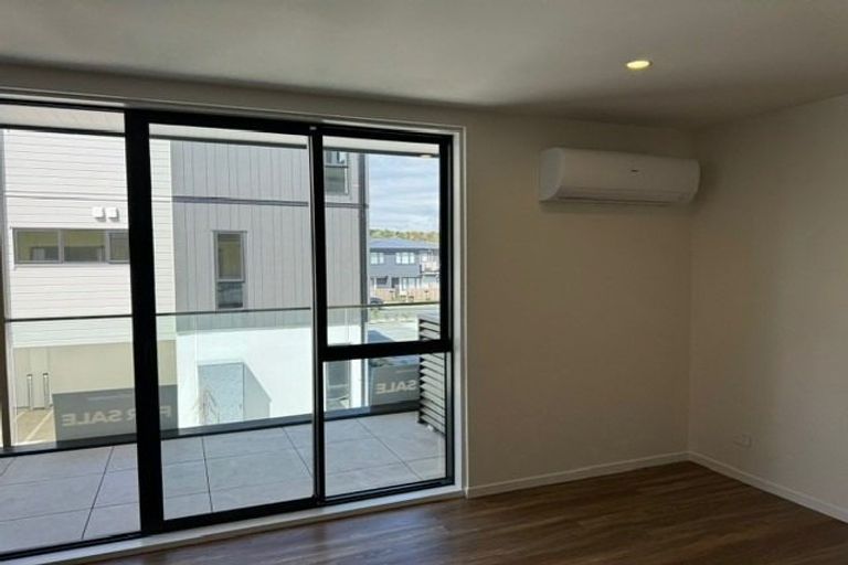 Photo of property in 102/7 Newelm Lane, Flat Bush, Auckland, 2019