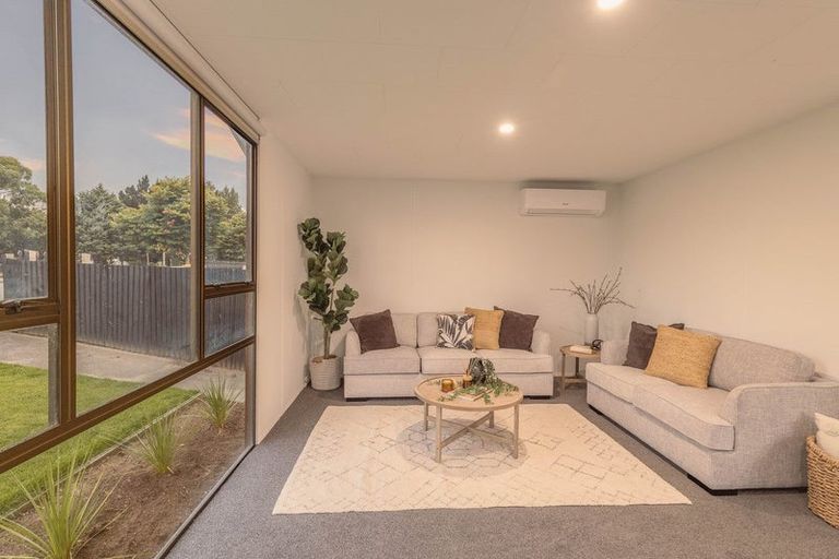 Photo of property in 12 Bromley Road, Bromley, Christchurch, 8062