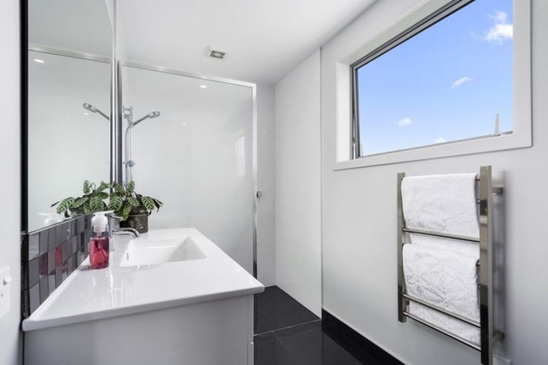 Photo of property in 2 Montia Close, Papamoa Beach, Papamoa, 3118