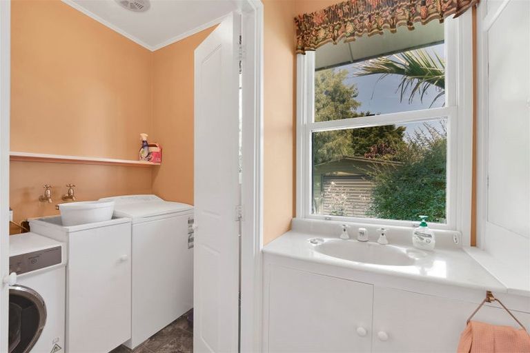 Photo of property in 18 Champion Terrace, Moana, Nelson, 7011