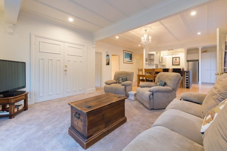 Photo of property in 7 Matauwhi Road, Russell, 0202