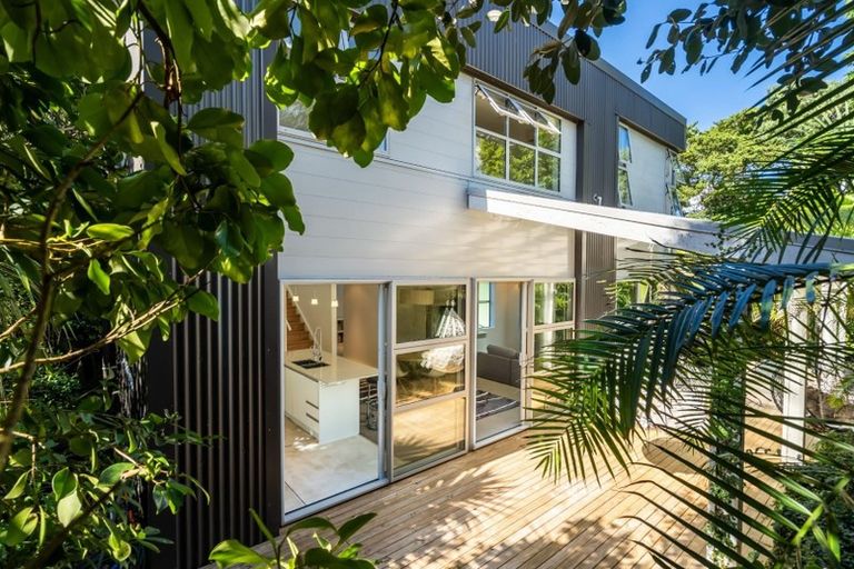 Photo of property in 47a Regent Street, Devonport, Auckland, 0624