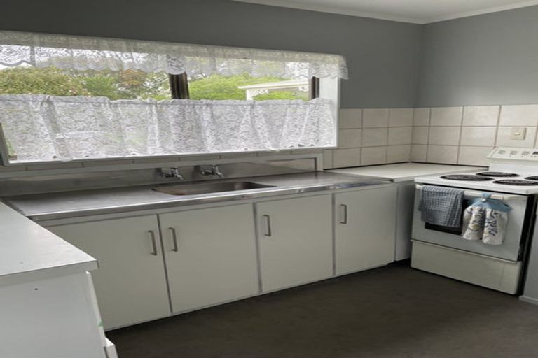Photo of property in 6/31 Trentham Road, Papakura, 2110