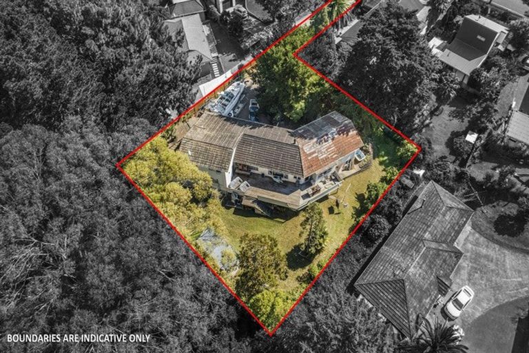 Photo of property in 114 Ennis Avenue, Pakuranga Heights, Auckland, 2010