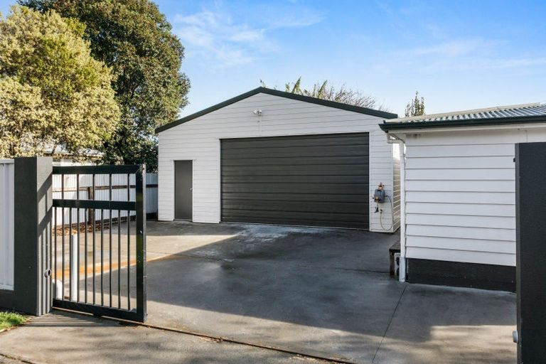 Photo of property in 2 Emily Street, Riverdale, Gisborne, 4010