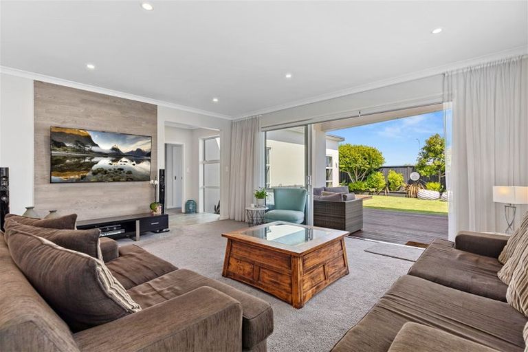 Photo of property in 126 Coast Boulevard, Papamoa Beach, Papamoa, 3118