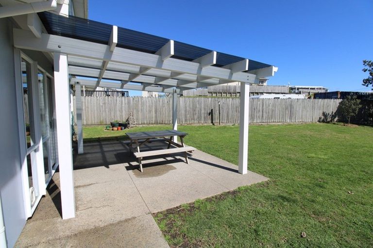 Photo of property in 14 Brown Terrace, Foxton Beach, Foxton, 4815