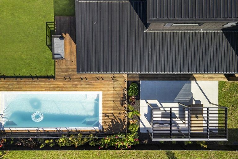 Photo of property in 12 Kuakua Close, Papamoa Beach, Papamoa, 3118