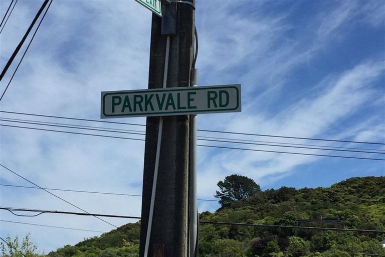 Photo of property in 169 Parkvale Road, Karori, Wellington, 6012