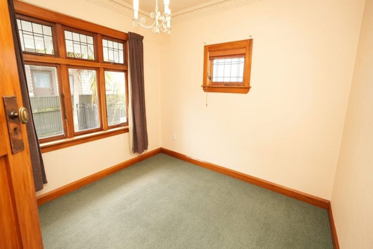 Photo of property in 16 Karamu Avenue, Takaro, Palmerston North, 4410