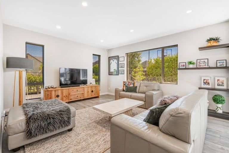 Photo of property in 68 Colonial Drive, Silverdale, 0932