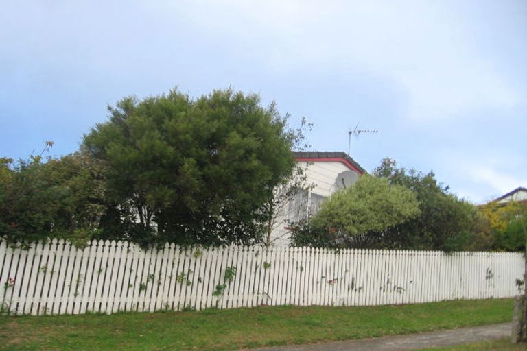 Photo of property in 25 Nassau Avenue, Grenada North, Wellington, 5028