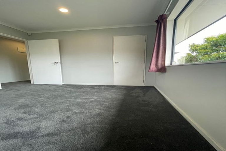 Photo of property in 226 Henderson Valley Road, Henderson, Auckland, 0612