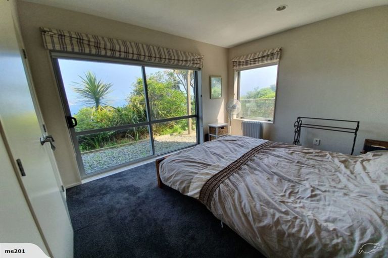 Photo of property in 24 Signallers Grove, Strathmore Park, Wellington, 6022