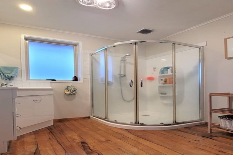 Photo of property in 41 Chorley Avenue, Massey, Auckland, 0614