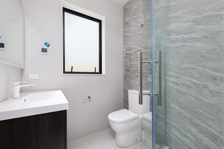 Photo of property in 11a Endurance Rise, Orewa, 0931