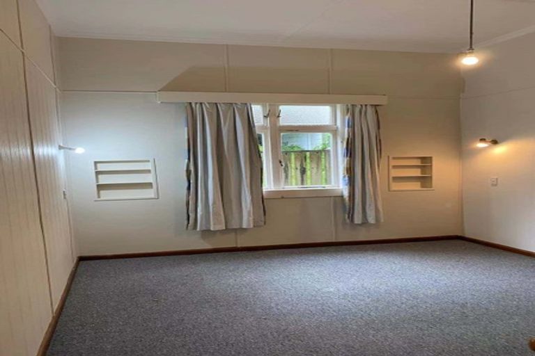 Photo of property in 23 Plunket Street, Kelburn, Wellington, 6012