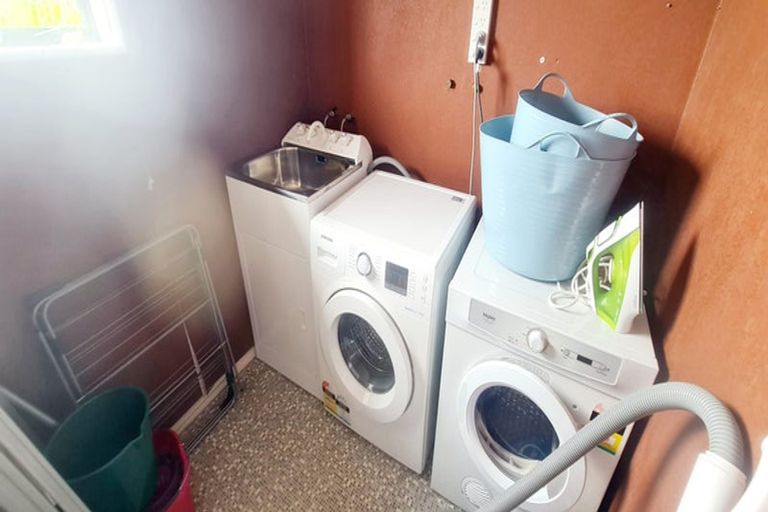 Photo of property in 57c Raumati Road, Raumati Beach, Paraparaumu, 5032